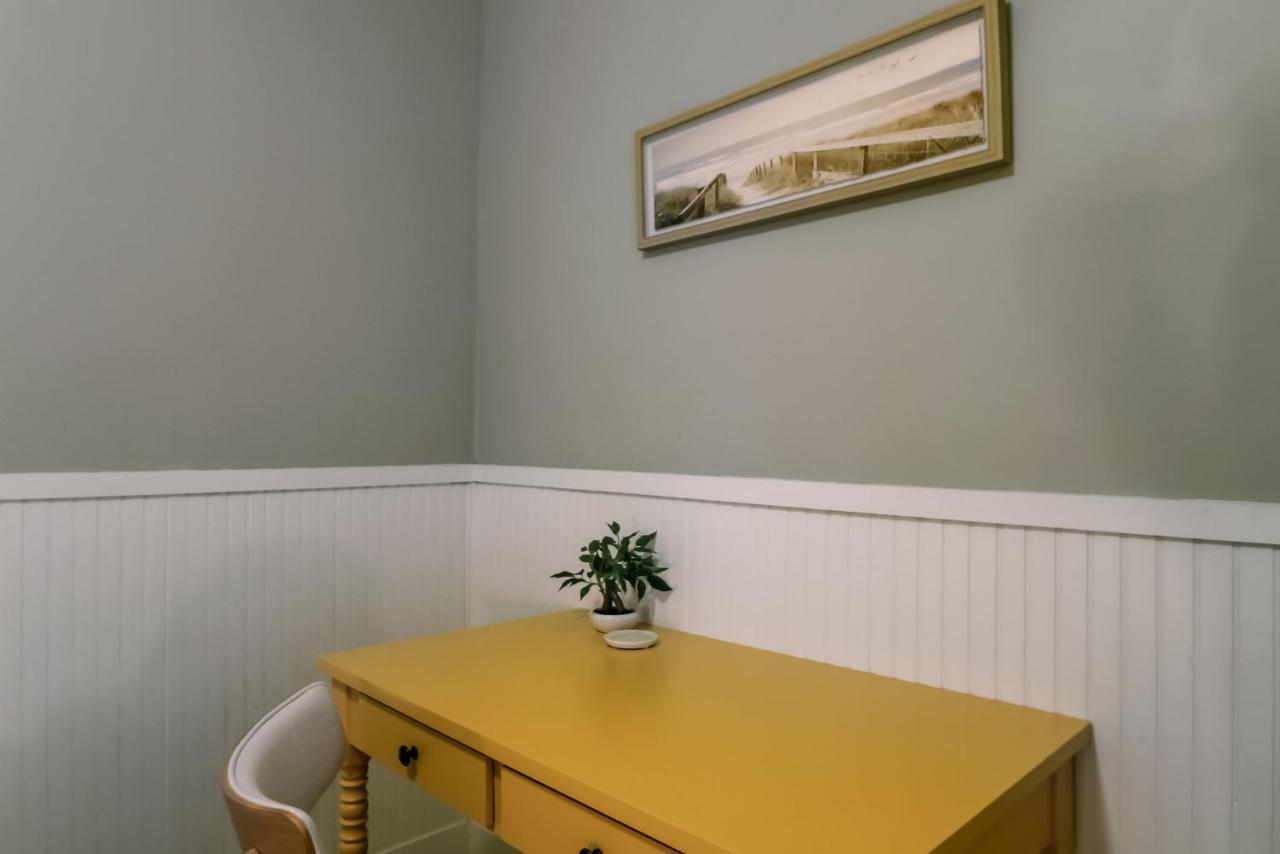 130 Y O Historic Savannah Cottage Off Forsyth Park エクステリア 写真