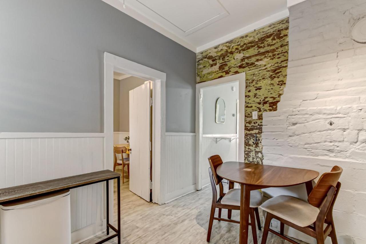 130 Y O Historic Savannah Cottage Off Forsyth Park エクステリア 写真